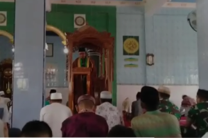 Hari Jumat, Ini yang Dilakukan Babinsa dan Danramil di Kerinci Hari Jumat, Ini yang Dilakukan Babinsa dan Danramil di Kerinci