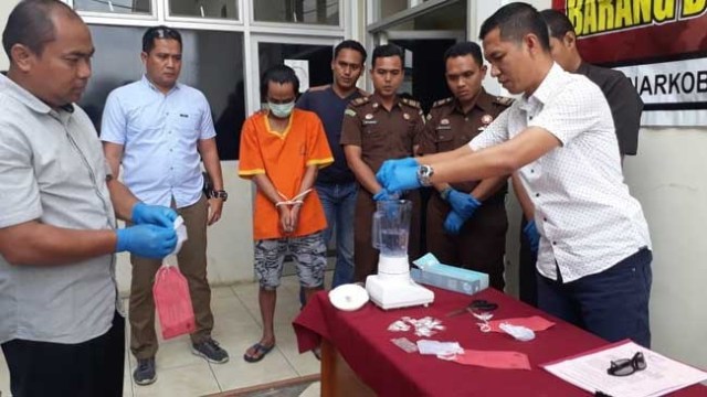 Polres Batanghari Musnahkan BB 18 Gram Sabu