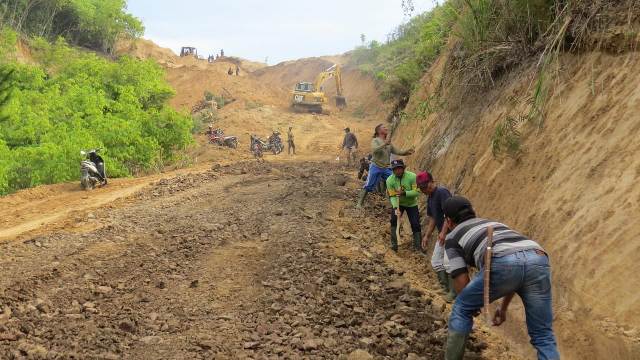 Bangun Jalan Hingga Bantu Jemur Padi, Pemkot Support Penuh TMMD