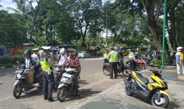 Gelar Razia, Stlantas Polresta Jambi Jaring Puluhan Pengendara