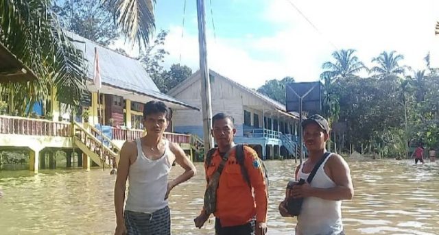 Banjir Bandang di Batanghari, Kegiatan Belajar Terhenti, 10 KK Mengungsi