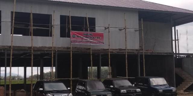 Gedung Forum Pemuda Kreatif Sakti Alam Kerinci (FPK-SAK) di Desa Debai, Kecamatan Kumun Debai, Kota Sungai Penuh.