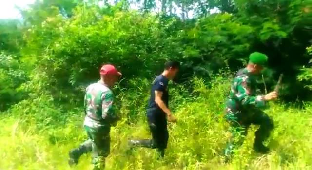 Patroli Bersama Cegah Karhutla Anggota Koramil Gunung Kerinci