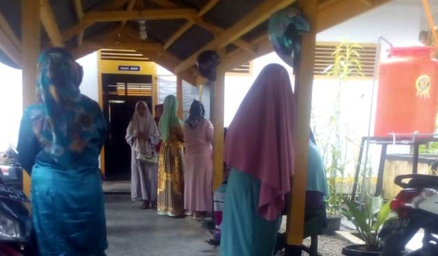 Peserta pelatiha mejahit saat di inspektorat kerinci