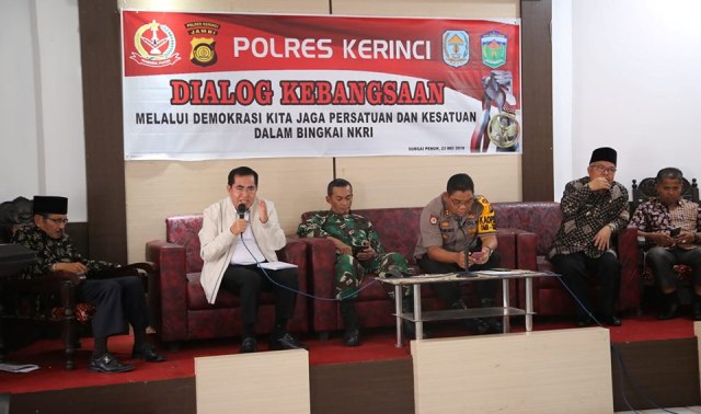 AJB Jadi Narasumber Dialog Kebangsaan