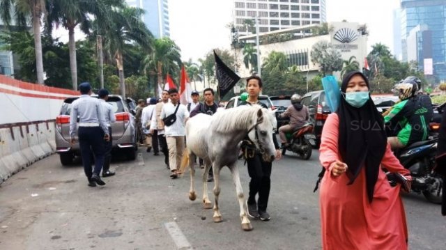 Massa Aksi Mujahid 212 Dilarang Unjuk Rasa di Depan Istana Negara