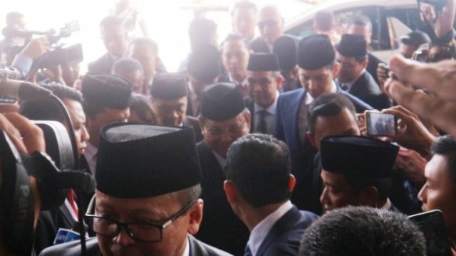 Pelantikan Jokowi Dihadiri Prabowo dan Sandiaga