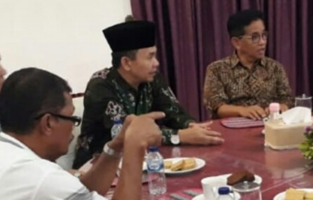 Manuver Adirozal, Dulu Dukung Al Haris,  Kini Malah Dukung H. Bakri