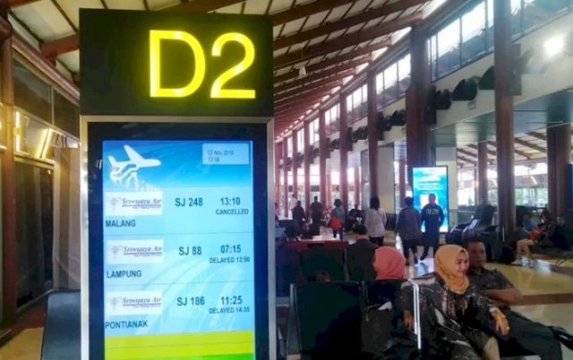 Ratusan Penumpang Terlantar Terkait Sriwijaya Air Batalkan Sejumlah Penerbangan