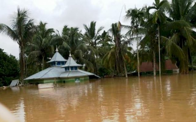 Puluhan Rumah Desa Teluk Lancang Tebo Jambi Terendam Air