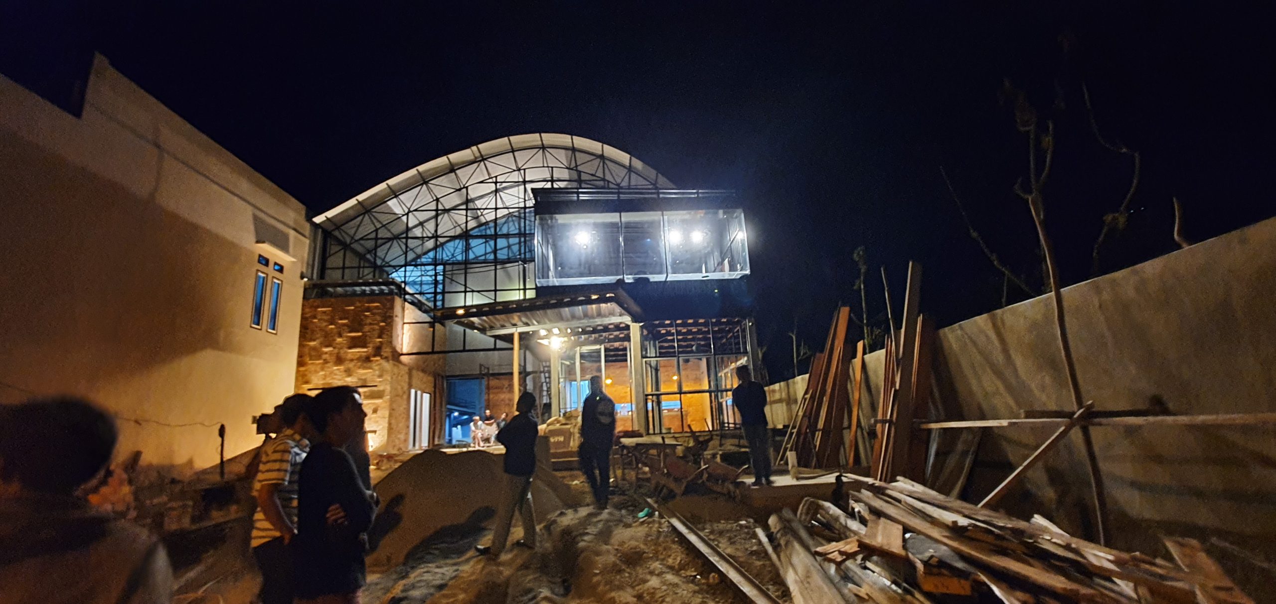 Bikin Netizen Penasaran, Gini Nih Penampakan Gedung Standart Internasional Dej Convention Hall Sungai Penuh