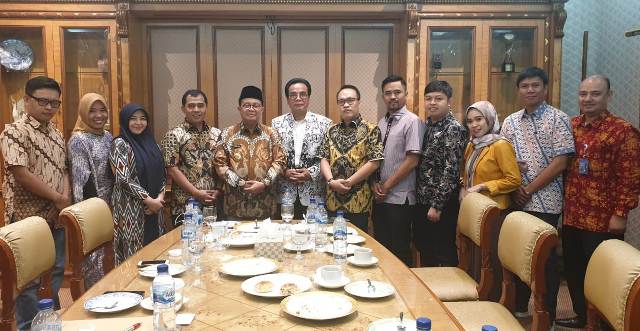 Gubernur Jambi Buka Rakernas Ke II PB HKKN, Moderator Seminar Nasional Cacha Annisa TVOne