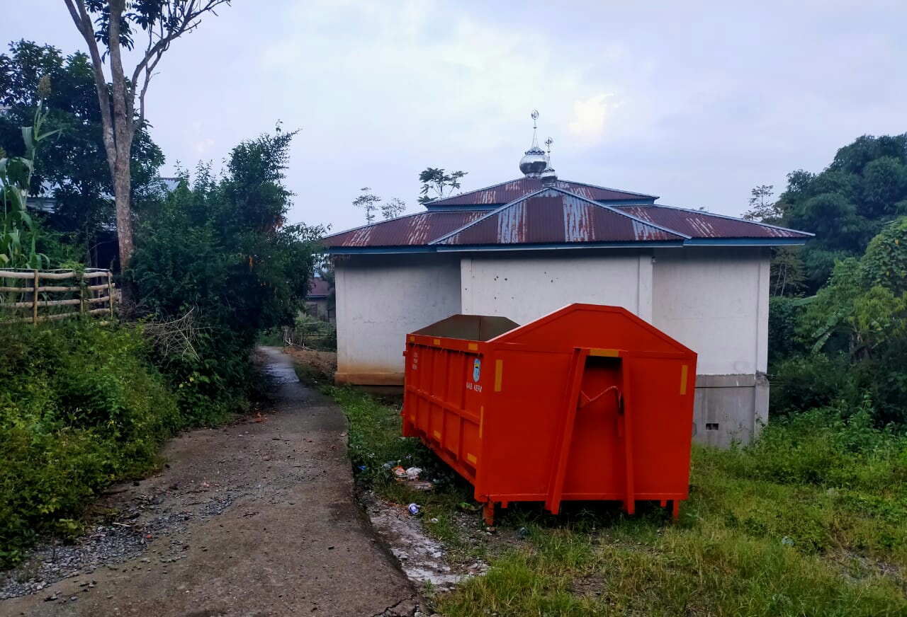 Warga Kerinci Dihimbau Agar Membuang Sampah Pada Box yang Ada di Setiap Desa