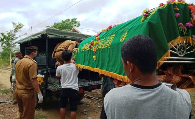 Oknum Camat Adang Ambulance Cek Endra, Mayat Malah Diboyong Pakai Mobil Trantib