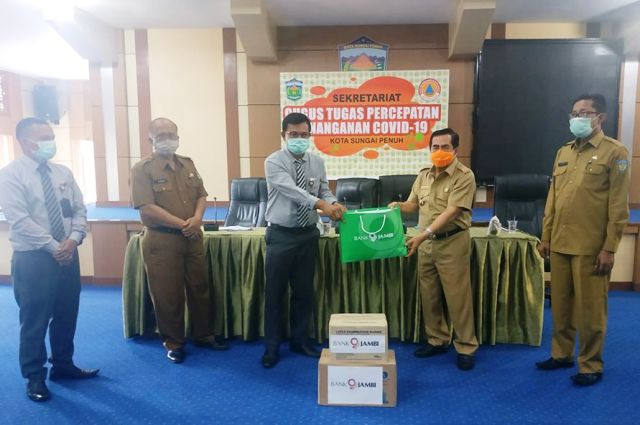 Wako AJB Terima Bantuan APD dari Bank Jambi