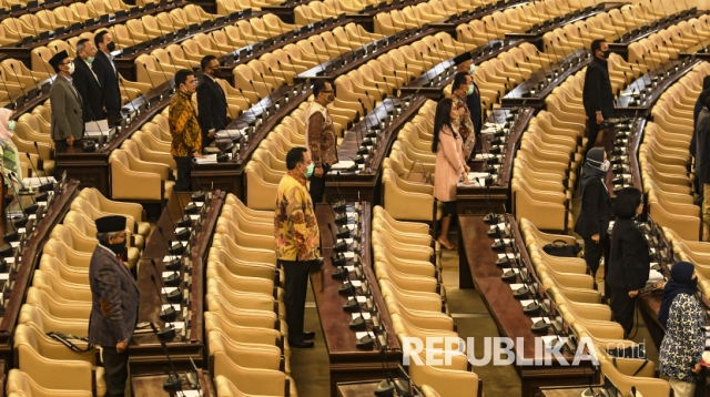 DPR Sahkan Perppu Covid-19 Jadi Undang-Undang