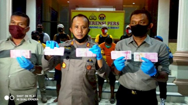 Polisi Amankan Ratusan Juta Uang Palsu