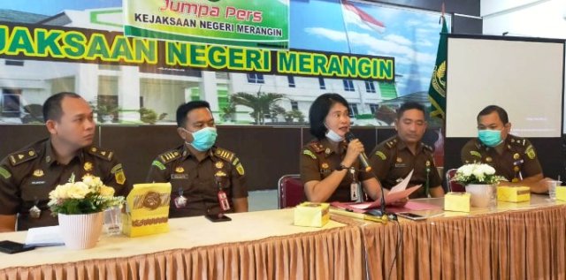 4 Tersangka Kasus Pengadaan Baju Linmas TPS Pilkada Merangin