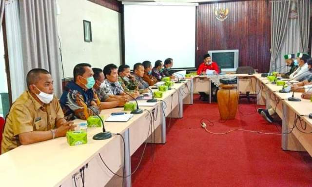 Adirozal Bupati Kerinci Tidak Hadir Saat Audiensi dengan HMI