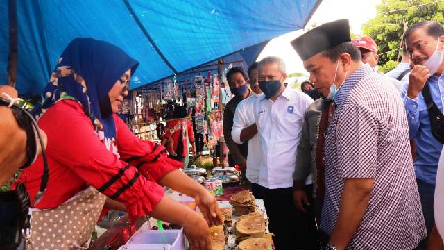 Blusukan ke Pasar Selat, Haris Teringat Masa Lalunya Menjual Martabak