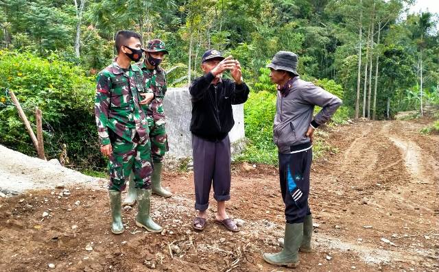 Komunikasi Sosial Satgas TMMD di Sungai Langkap