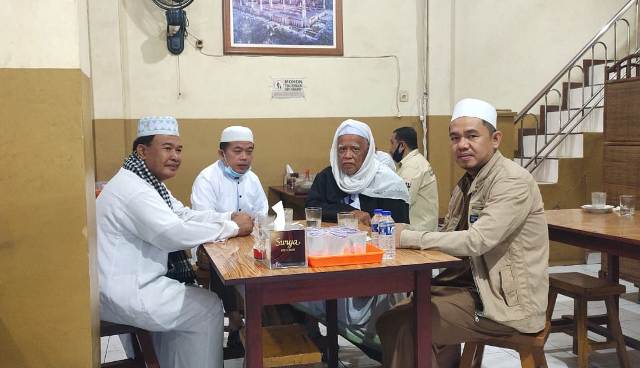 Al Haris Cagub Jambi Sarapan Bersama Pejuang Subuh