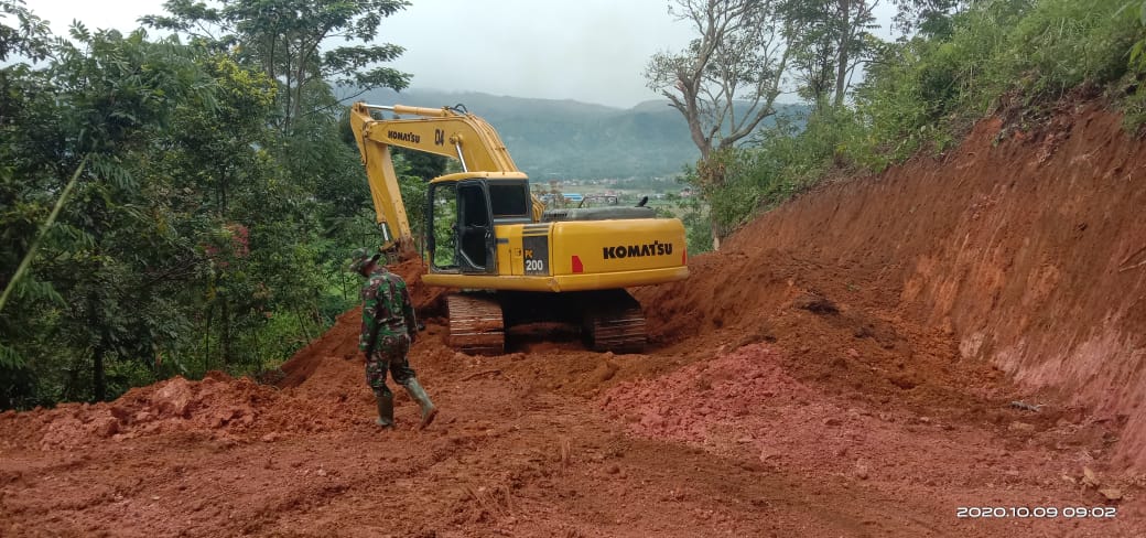 Maksimalkan Target Kerja, Sejumlah Alat Berat Dikerahkan