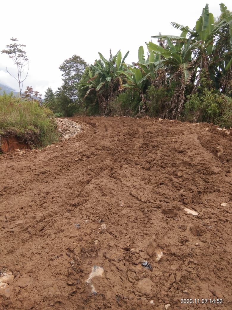 Abidin: Jalan Renah Kayu Embun Tambah Becek