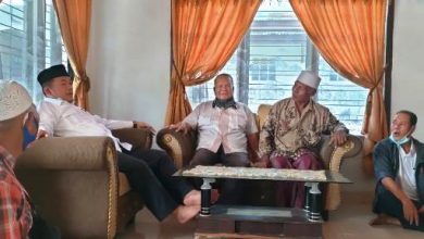 Turun ke Penerokan Bajubang, Al Haris Silaturahmi dengan Sejumlah Tokoh Masyarakat Turun ke Penerokan Bajubang, Al Haris Silaturahmi dengan Sejumlah Tokoh Masyarakat