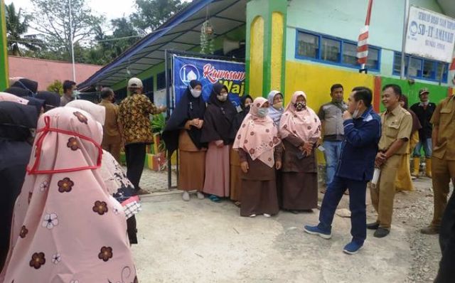 Wako AJB Pantau Pembangunan Jalan SMP IT Amanah