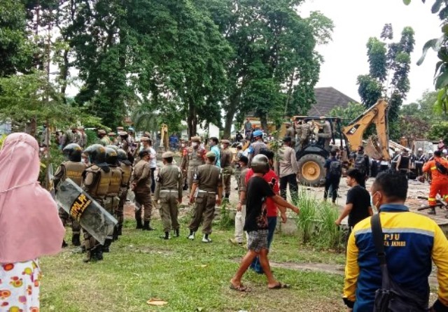 Proses Eksekusi Lahan di Jambi Penuh Dramatis