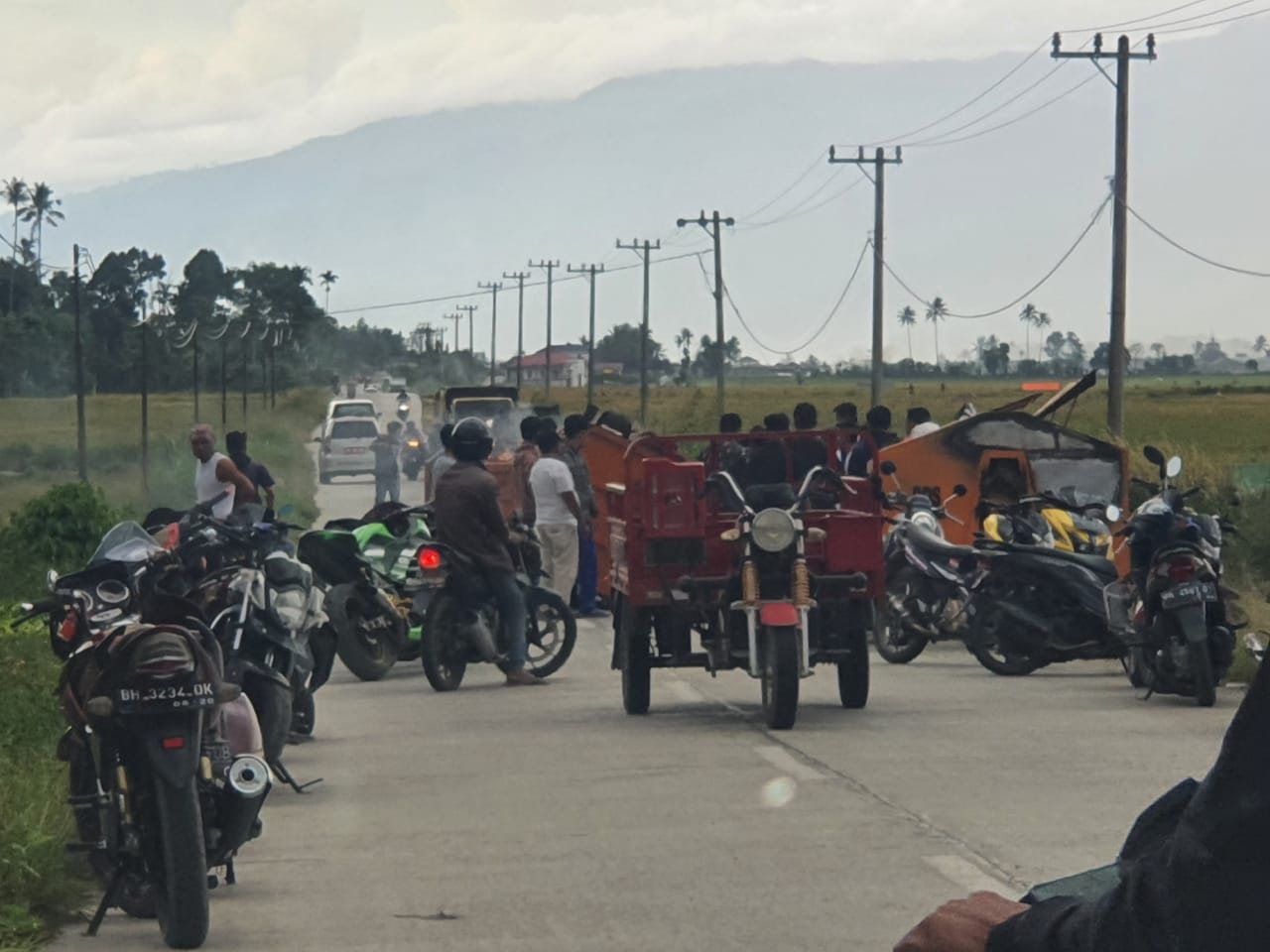 BreakingNews! Jalan Semerap Kerinci di Blokir Lagi