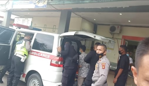 2 Anggota Brimob Dibawa ke RSUD Kerinci