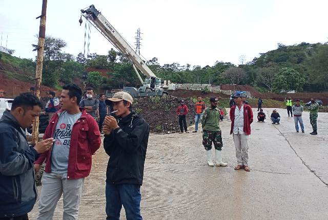 Aslori Diminta Temui Warga, Pendemo Ancam Tutup Terowongan PLTA Kerinci