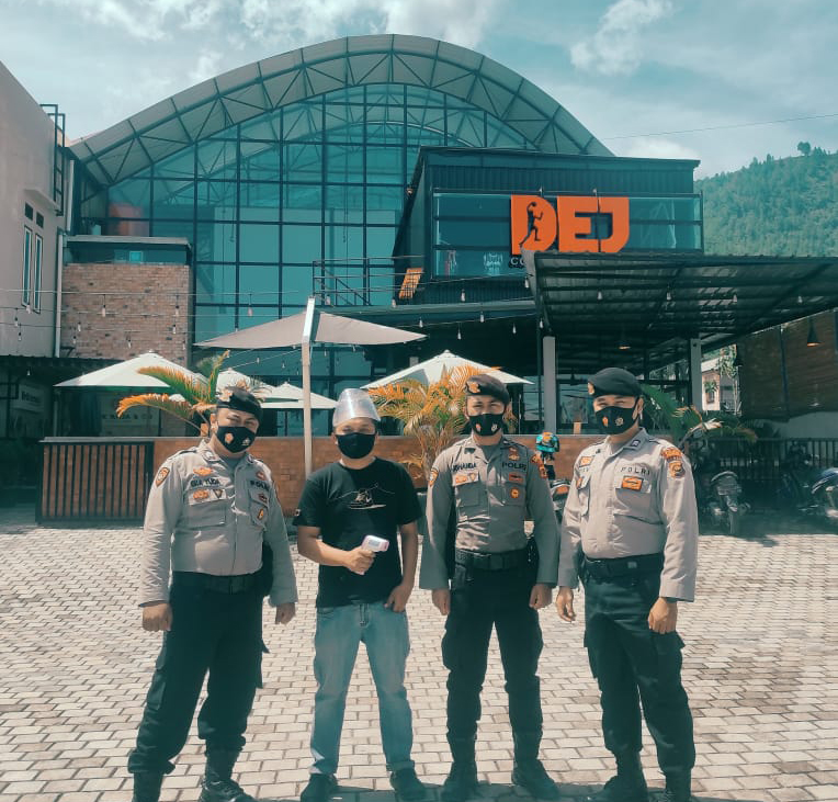 TIM patroli Bersama Karyawan Dej Convention Hall (Kaos Hitam)