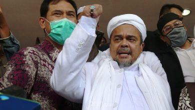 Habib Rizieq Segera Duduk di Kursi Pesakitan, Tim Kuasa Hukum Hanya Bisa Pasrah