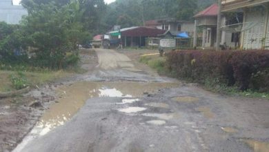 Jalan di Kerinci Hilir Seperti Kubangan Kerbau, Beda Jauh di Kerinci Mudik
