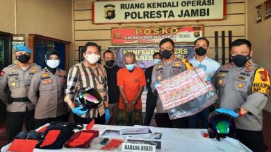 Perampok Nasabah Bank Diamankan Polresta Jambi Perampok Nasabah Bank Diamankan Polresta Jambi