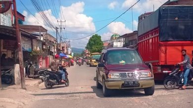 Parah!!! Ini Kondisi Jalan Nasional di Kampung Adirozal Senilai 1 Miliar
