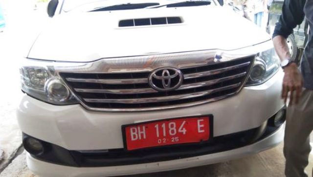 Mobil Walpri Bupati Tanjabbar Kecelakaan di Kota Jambi