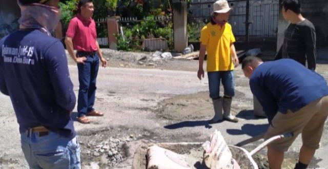 Jalan Nasional  1 M Rusak, CV Tanah Kelahiran Cuci Tangan dan PUPR Bungkam!