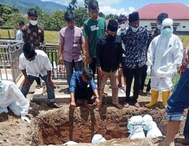 WAH!!! Nenek Penderita Stroke Malah Ditetapkan Pasien Covid-19 Oleh RSUD MH A Thalib