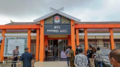 Massa: Pecat Sanusi dan Hapus 13 Ribu DPT Bermasalah di 88 TPS Massa: Pecat Sanusi dan Hapus 13 Ribu DPT Bermasalah di 88 TPS