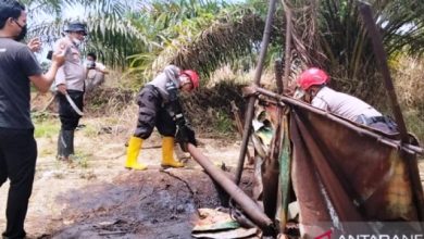 Tim gabungan Tutup Puluhan Sumur Minyak Ilegal