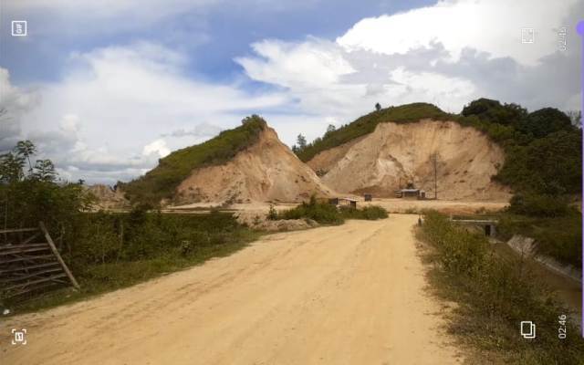 Satu Bukit di Belui Tinggi Nyaris Lenyap Akibat Galian C Illegal