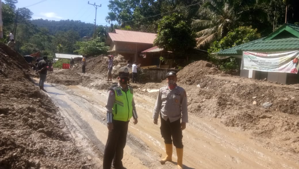 Dua Jalan Nasional ke Kerinci Rawan Longsor, Pengendara Diminta Berhati-hati