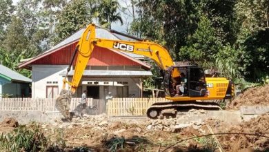 Baru 2 Tahun Dibangun, Tembok Penahan Banjir Koto Pudung Dibongkar