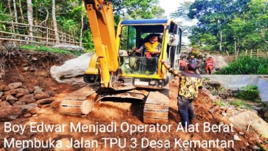 Luar Biasa, Boy Edwar Menjadi Operator Ekscavator Saat Membuka Akses Jalan TPU