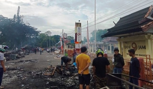 Sijago Merah Lalap 40 Kios di Bangko