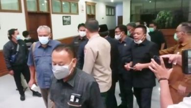 Beda Pendapat, Anggota DPRD Jambi Nyaris Baku Hantam